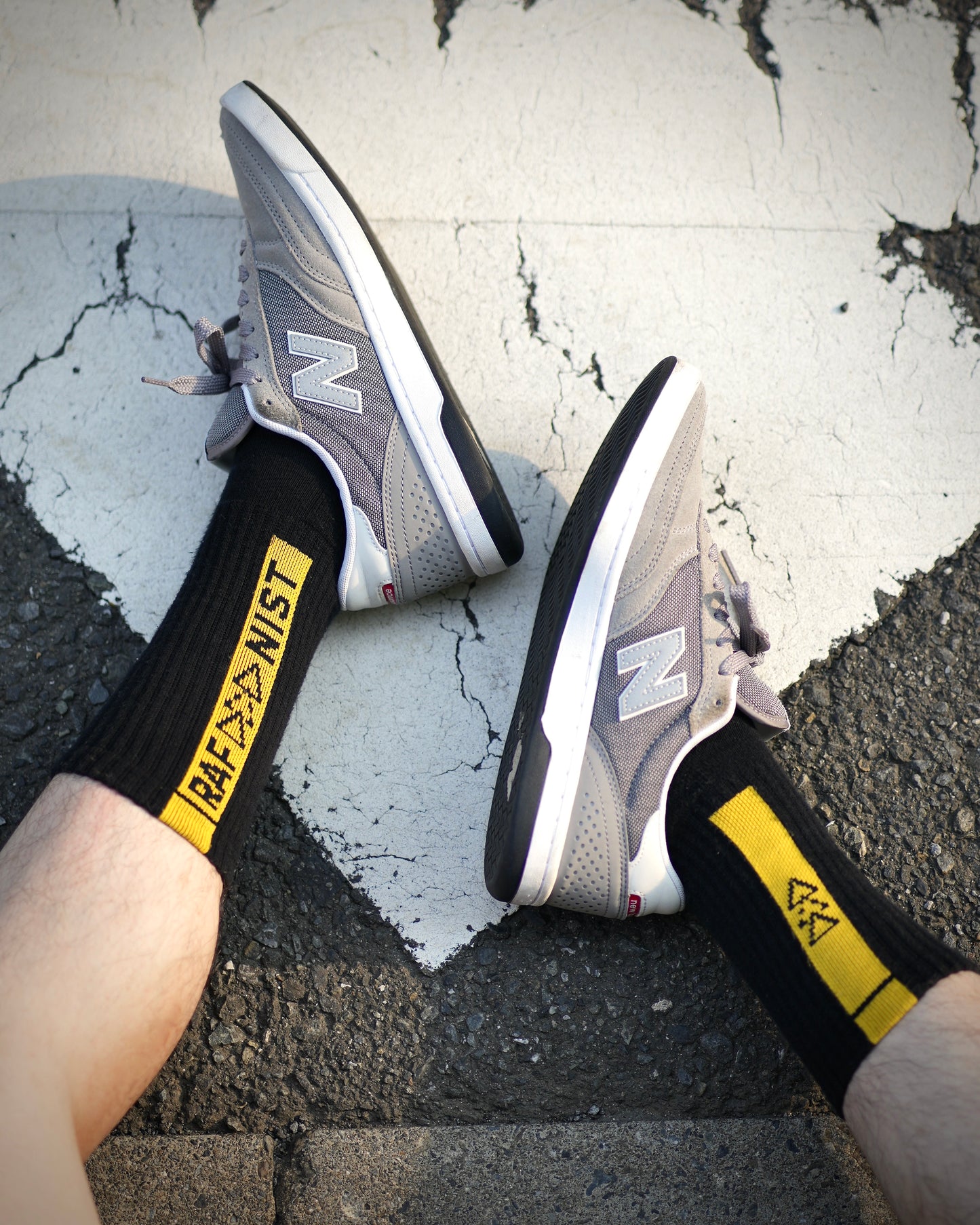 BOLT LINE SOCKS