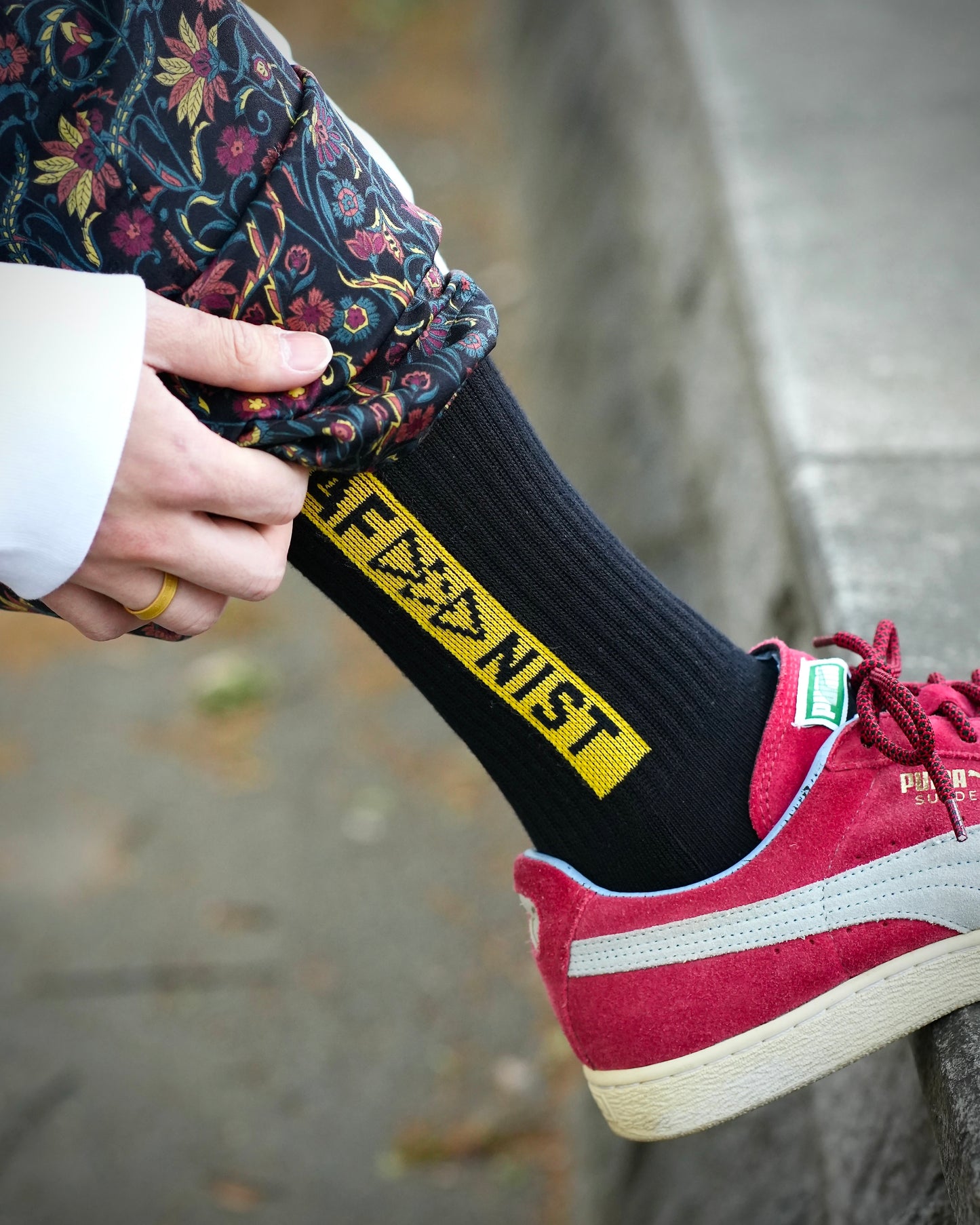 BOLT LINE SOCKS