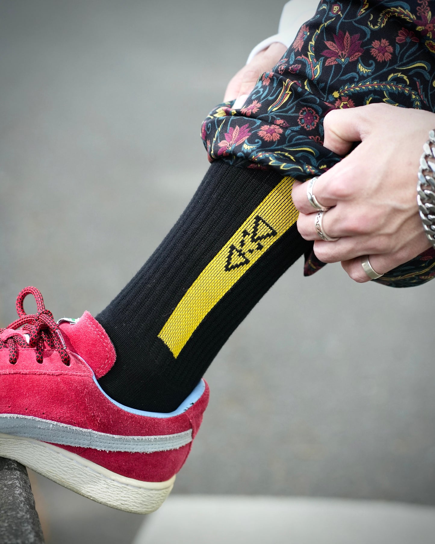 BOLT LINE SOCKS